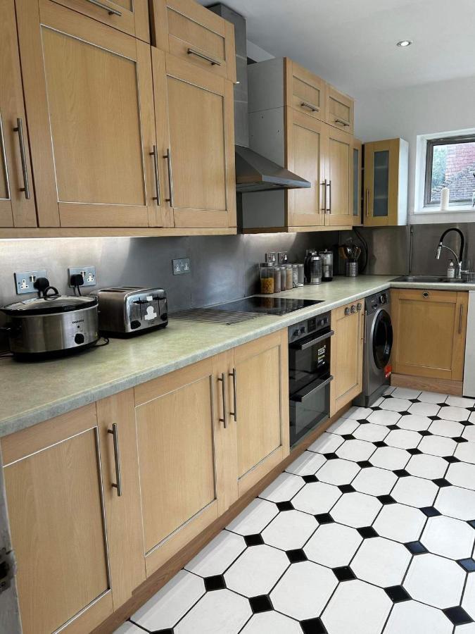 Hotel Don'T Wake Me Up. South London. Sleeps 6 Esterno foto